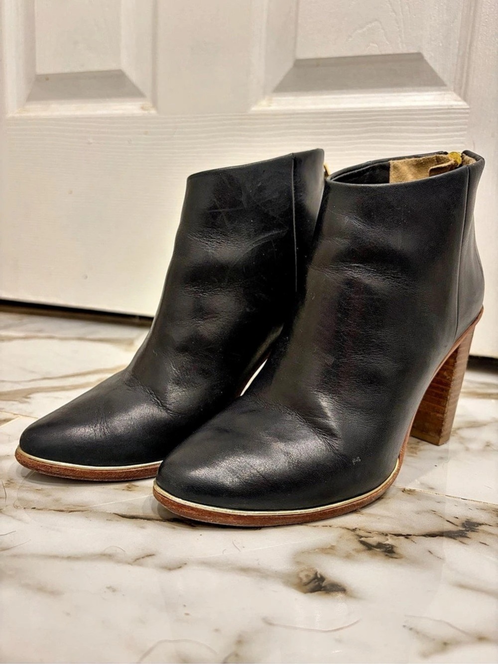 Ted Baker Vaully Black Leather Ankle Booties Size 36 Gold Zip Block Heel